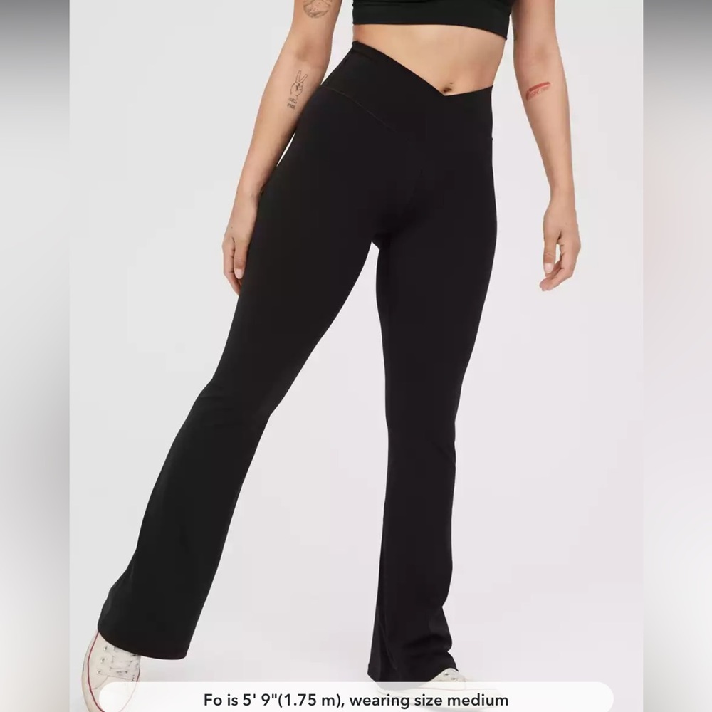 NWT OFFLINE By Aerie Real Me High Waisted Crossover Flare Legging - XS Short